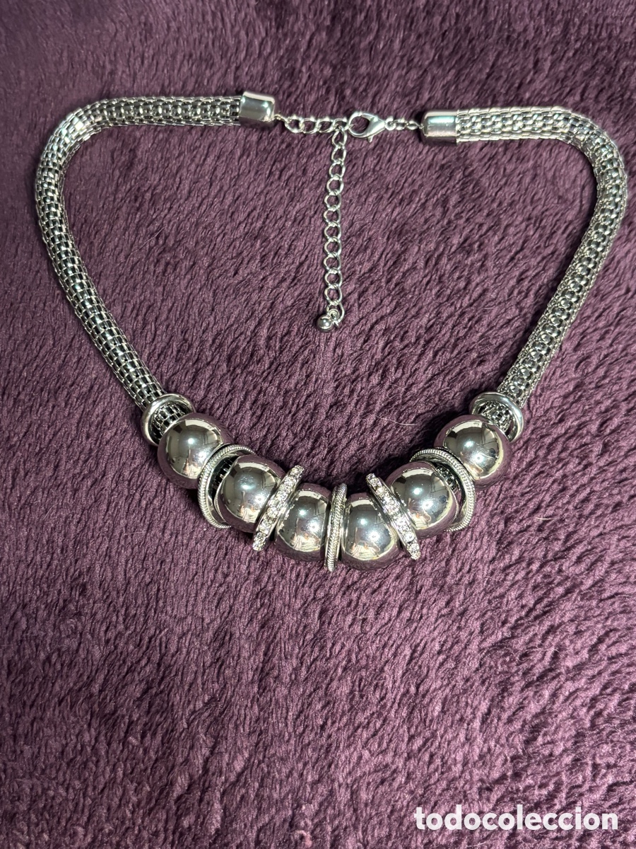 Joyeria: Gargantilla plateada bisuter&iacute;a