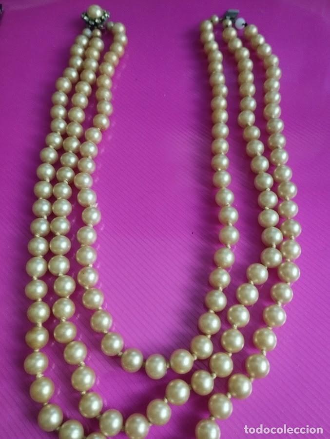 Joyeria: Collar de perlas de tres vueltas a&ntilde;os 50