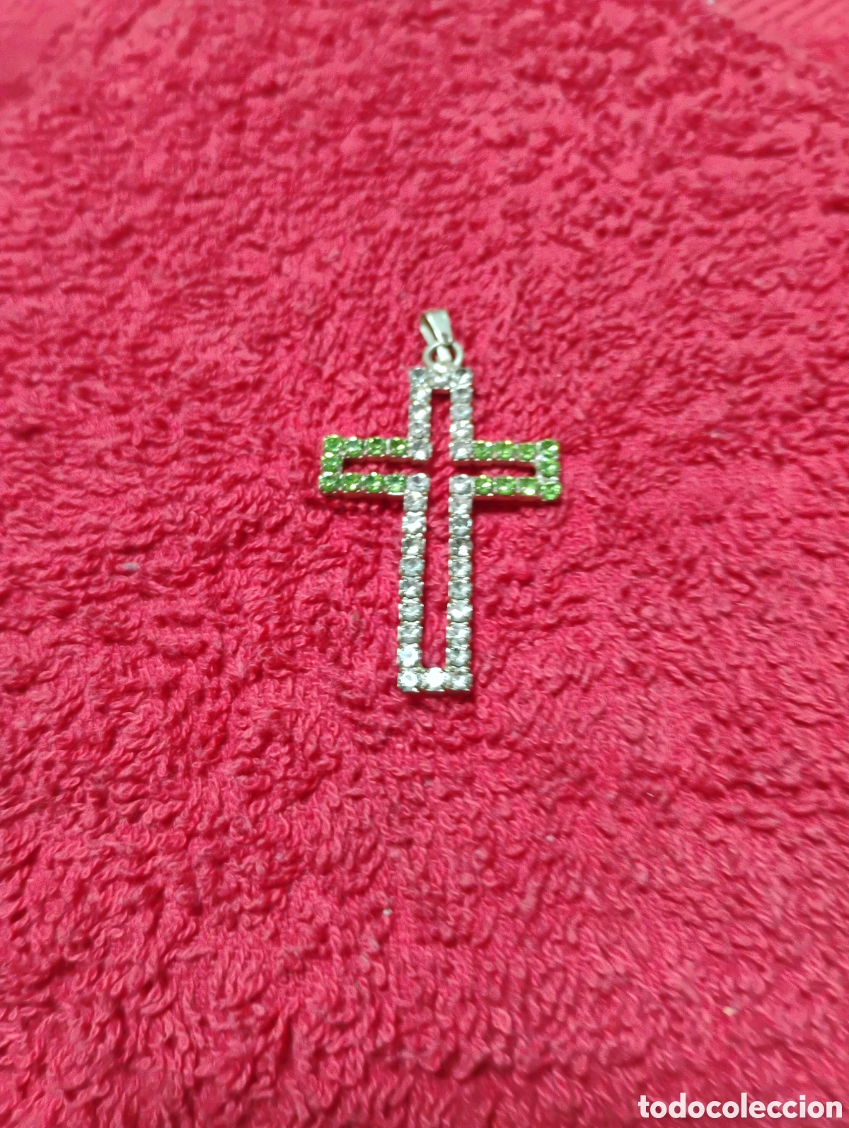 Joyeria: Colgante cruz de bizuteria