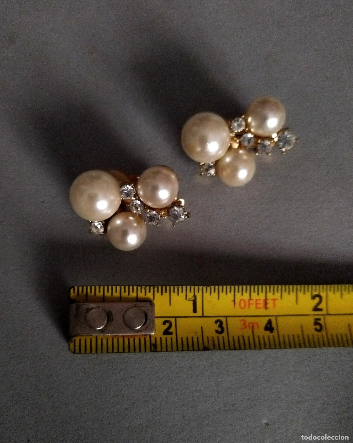 Joyeria: Pendientes dorados con perlas cierre de clip. - Foto 2
