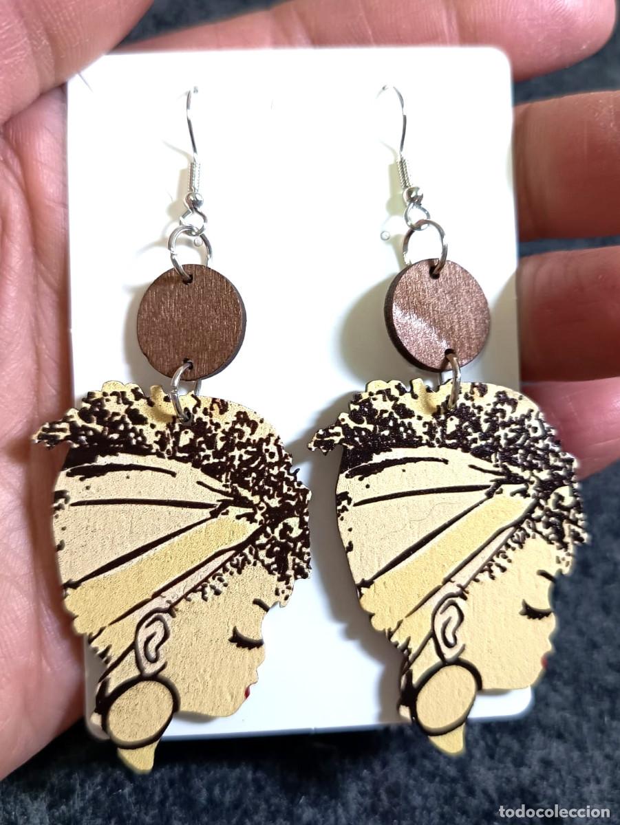 Joyeria: Pendientes largos de madera con dise&ntilde;o, Nuevos