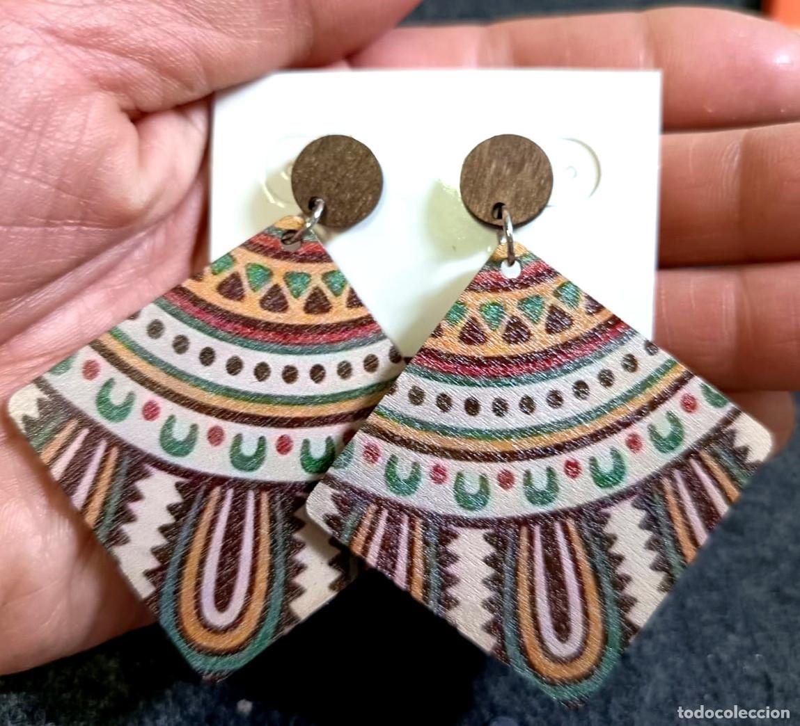 Joyeria: Pendientes largos Boho de madera color combinado, Nuevos