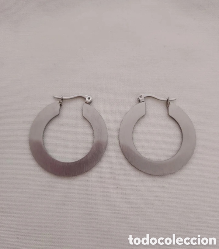 Joyeria: Tres pares de pendientes y un collar - Foto 2