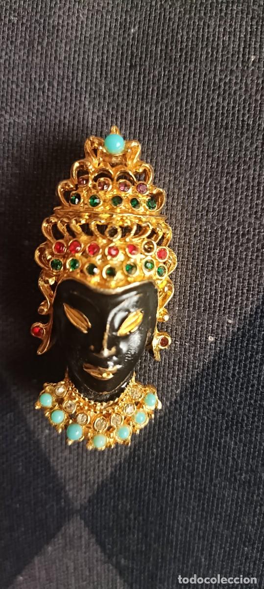 Joyeria: Broche cara tailandesa