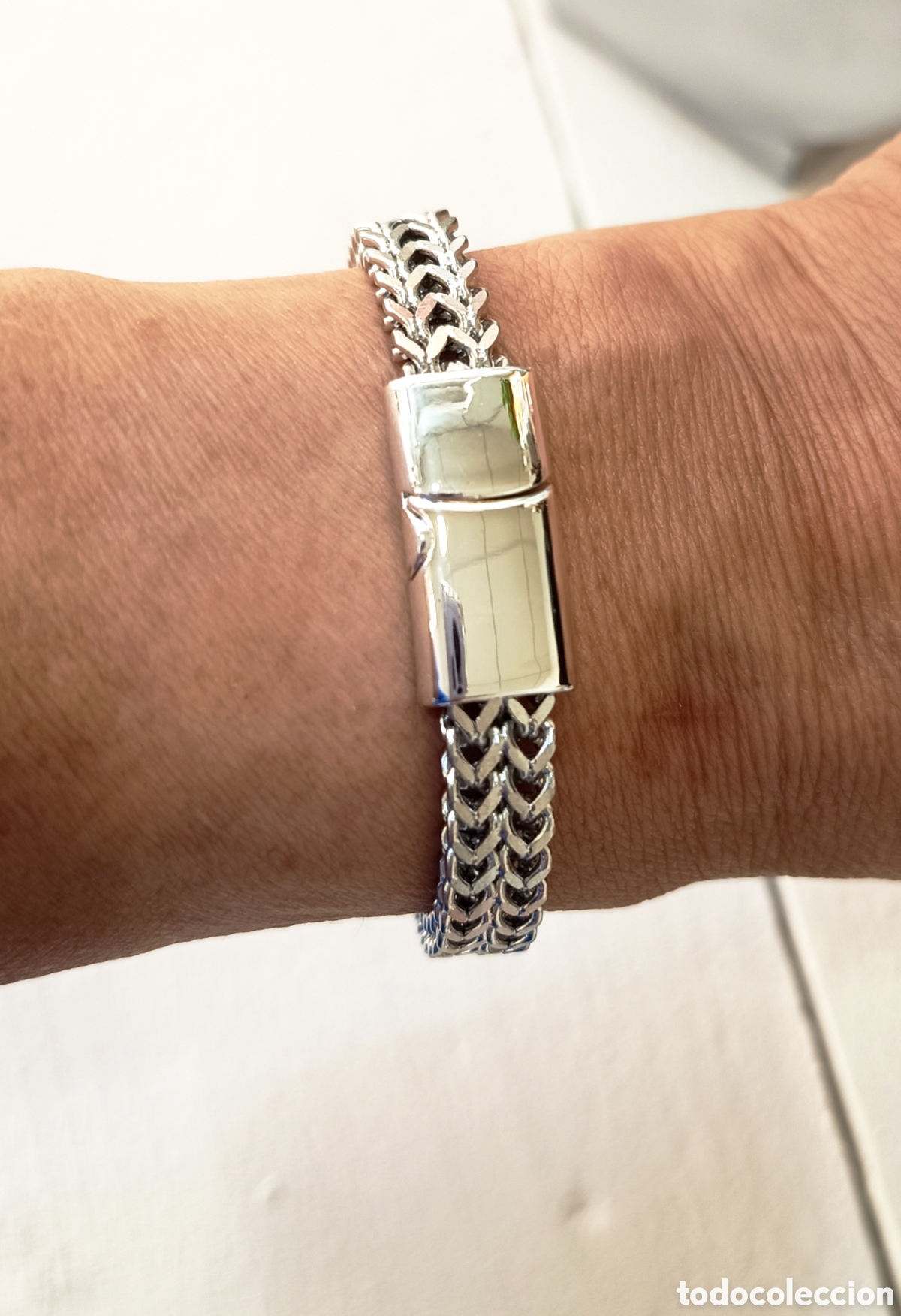 Joyeria: Pulsera para hombre con doble capa de acero, largo 21 cm, nueva