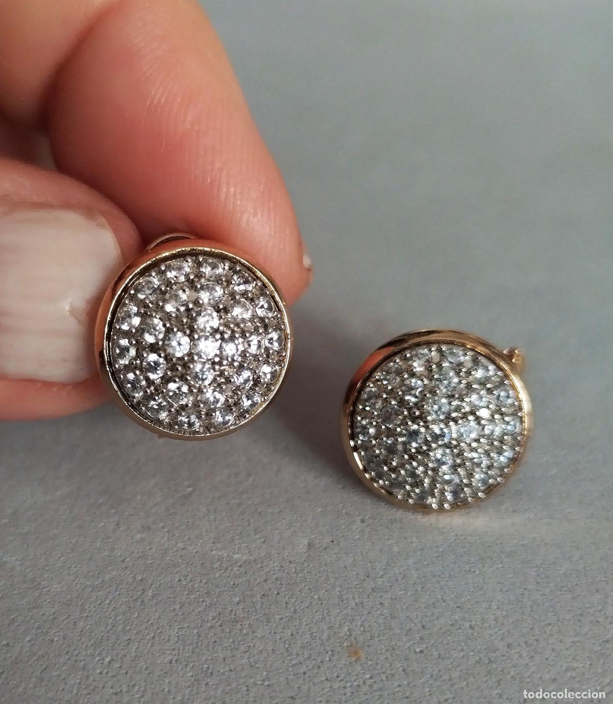 Gioielleria: Bonitos pendientes dorados, con circonitas o similar.