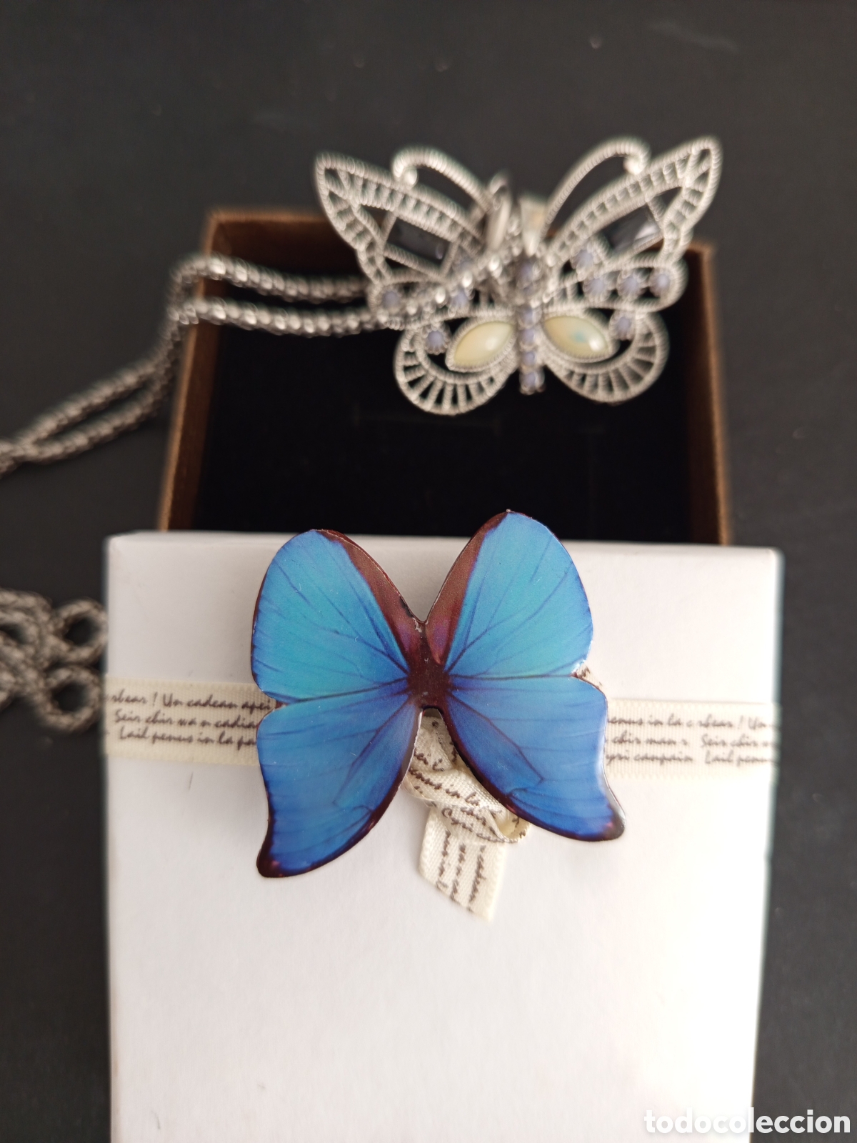 Joyeria: Colgante y broche. Mariposas. Pedido m&iacute;nimo 3 &euro;. Ver fotos
