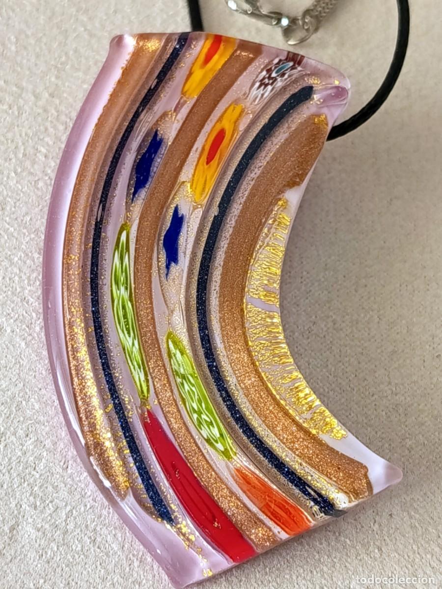 Joyeria: COLORIDO COLGANTE DE CRISTAL DE MURANO CON MURRINA Y DETALLES DORADOS