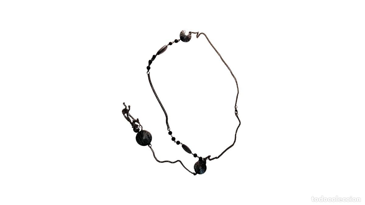 Joyeria: COLLAR LARGO ASIM&Eacute;TRICO GUNMETAL &middot; DISCOS MET&Aacute;LICOS TEXTURIZADOS &middot; SEMILLAS METAL &middot; A&Ntilde;OS 2000/2010