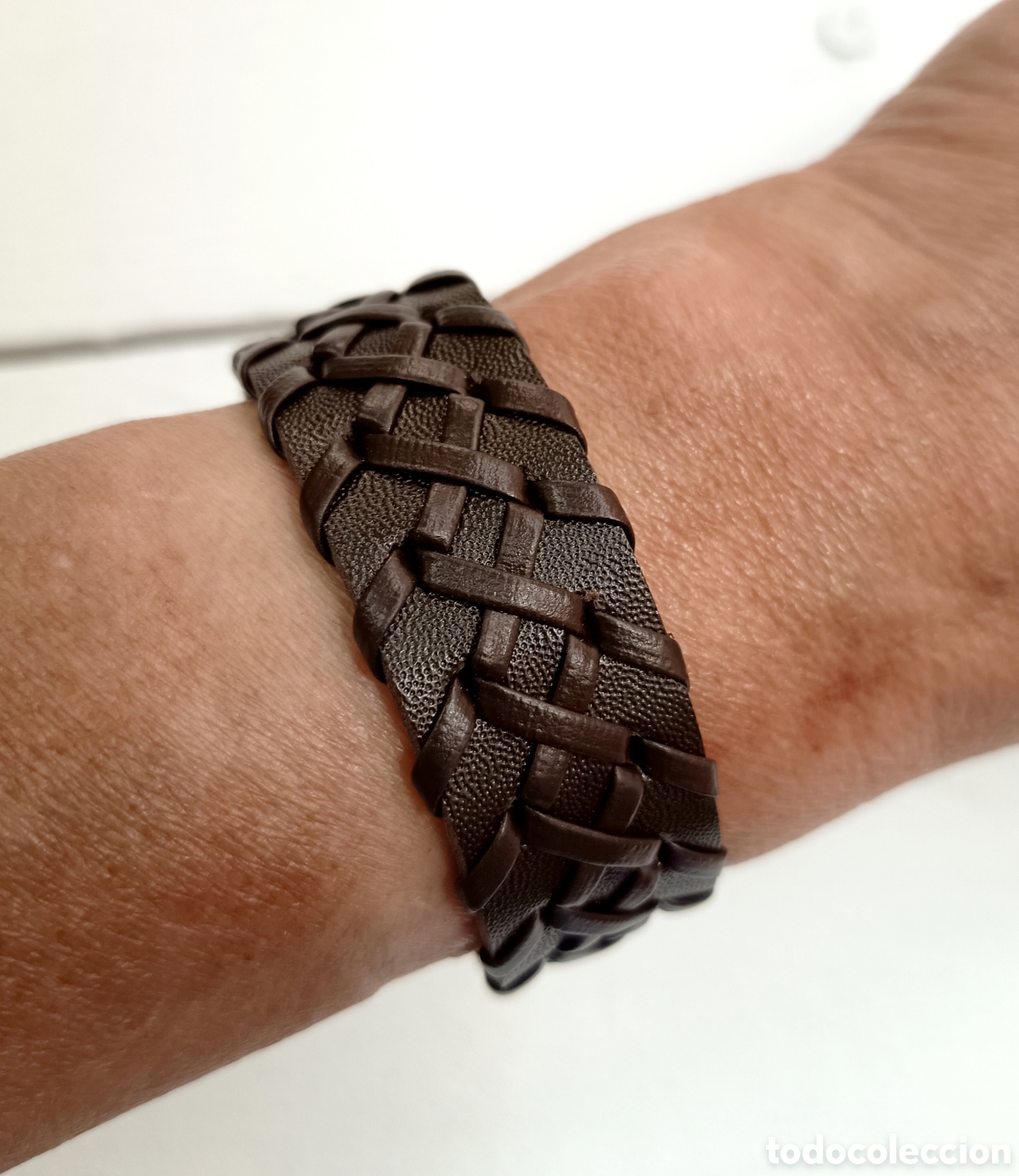 Joyeria: Pulsera para hombre color marr&oacute;n, nueva