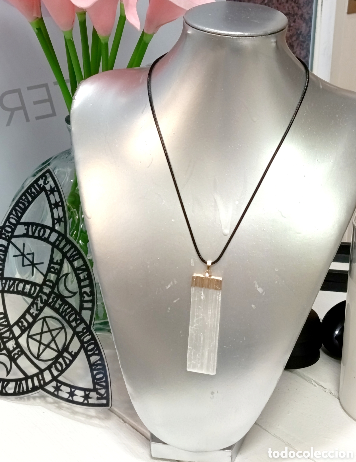 Joyeria: Colgante de selenita preparado energ&eacute;ticamente con palo santo, nuevo