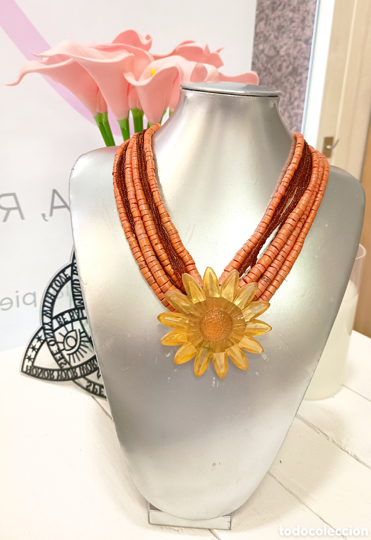 Joyeria: Collar vintage color naranja, a&ntilde;os 90's, nuevo