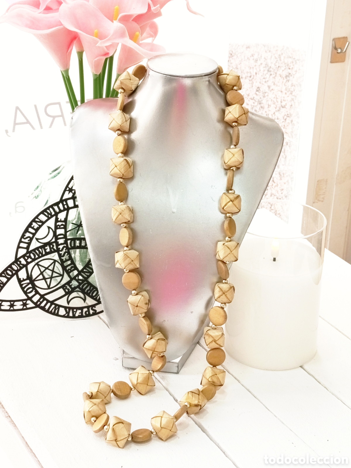 Joyeria: Collar bohemio largo de palma y madera color oro satinado, antial&eacute;rgico, a&ntilde;o 2000, nuevo