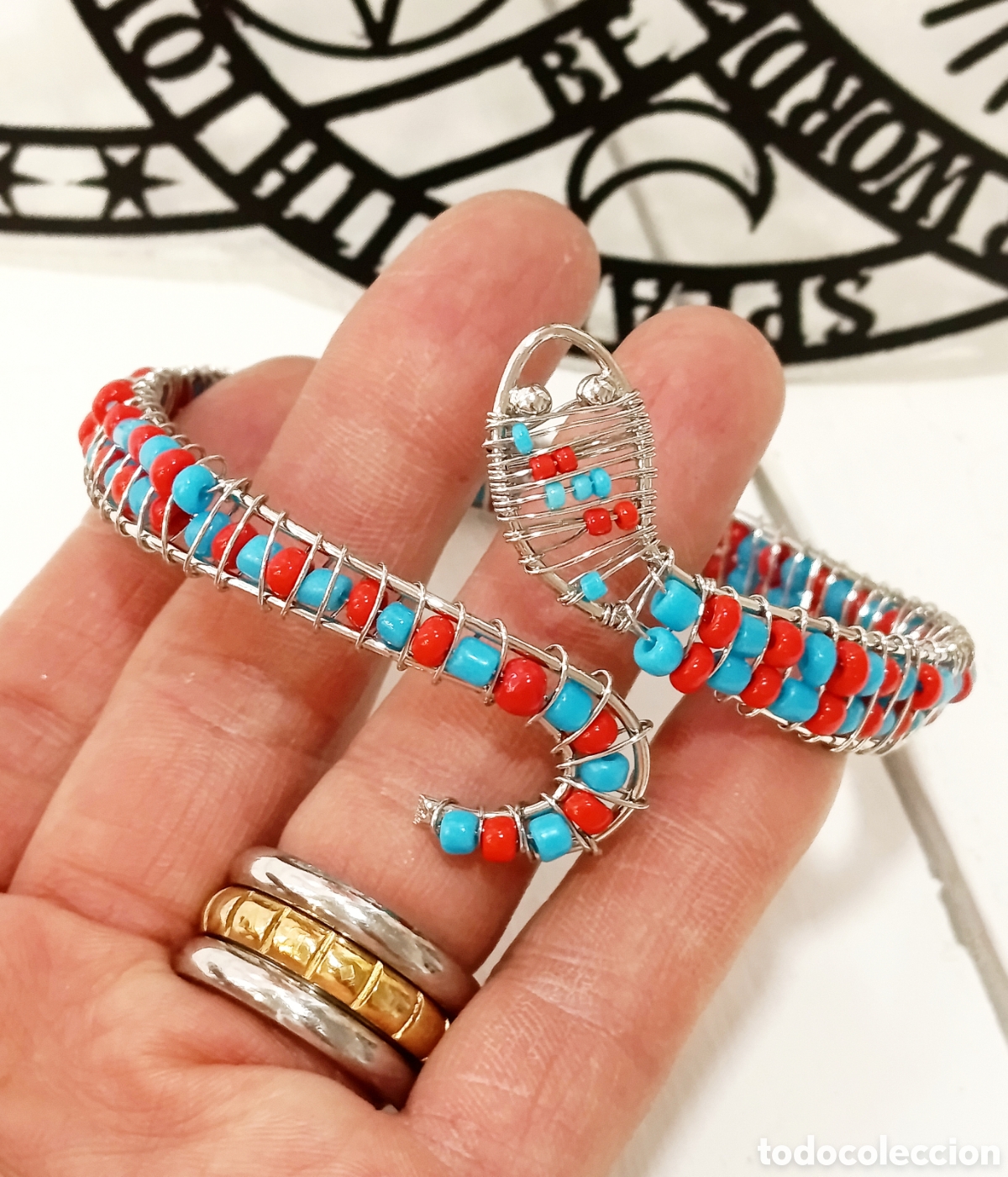 Joyeria: Brazalete para brazo serpiente de cristal color azul y rojo, a&ntilde;os 90's, nuevo