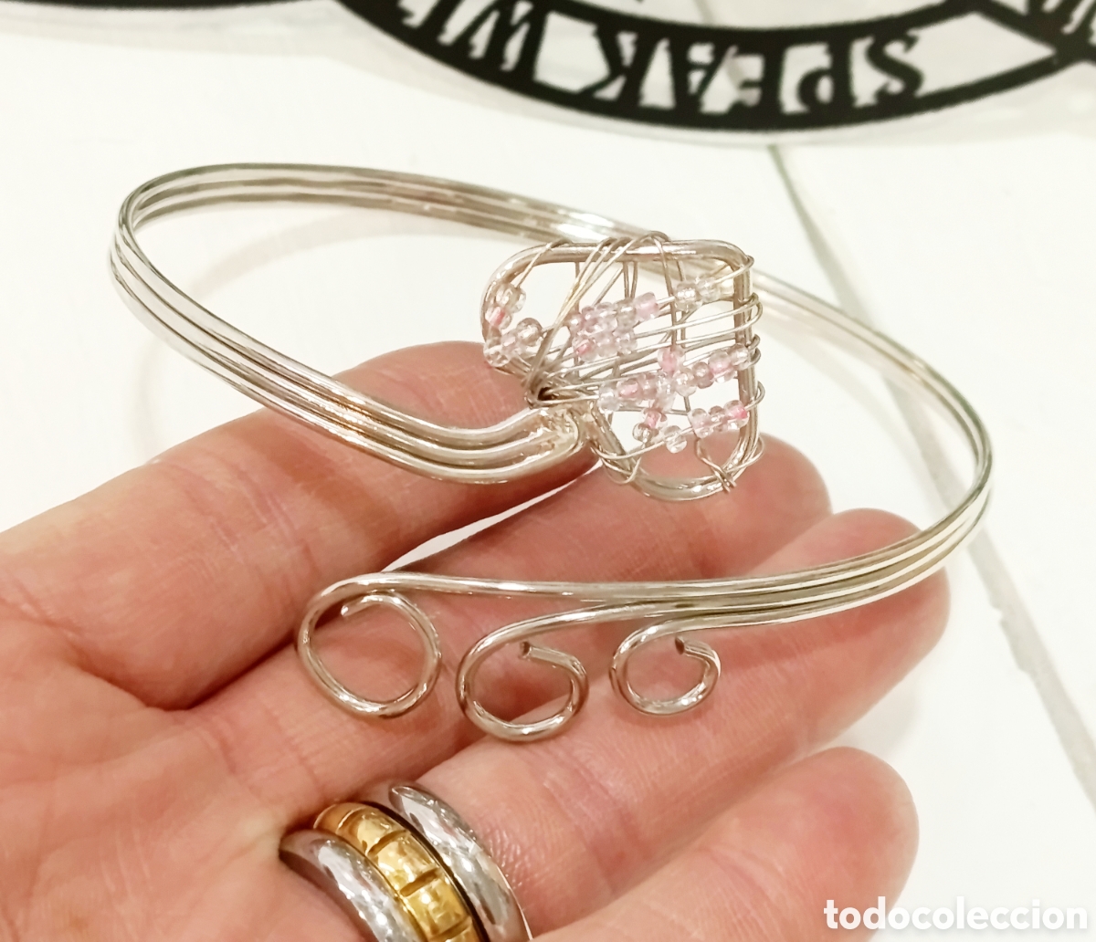 Joyeria: Brazalete para brazo color plata con coraz&oacute;n y cristal rosa, a&ntilde;os 90's, nuevo