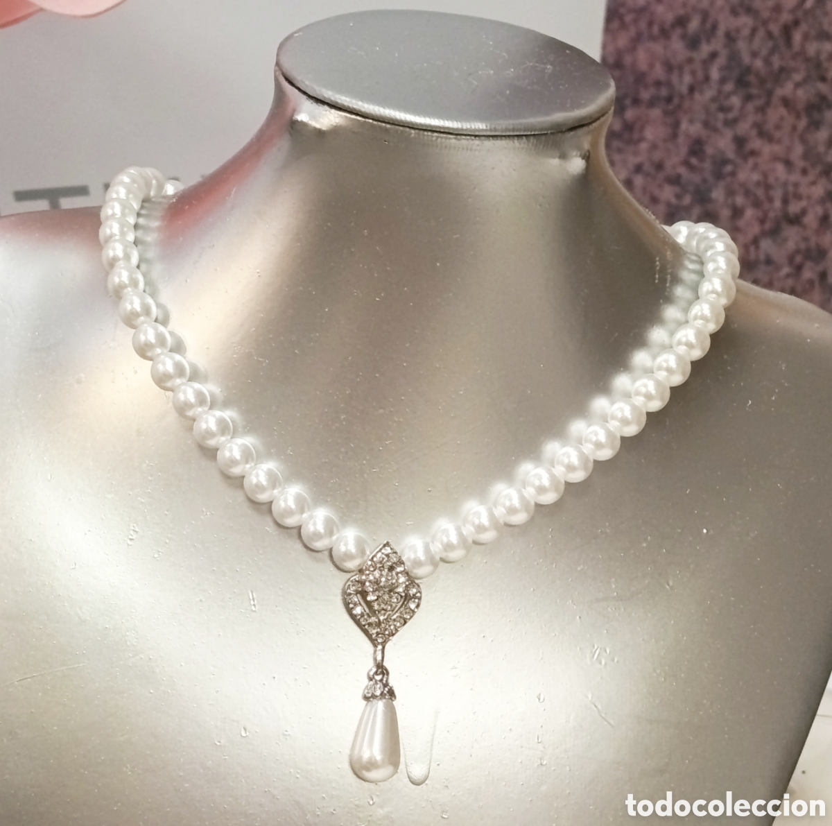 Joyeria: Collar corto perlas blancas con colgante, nuevo