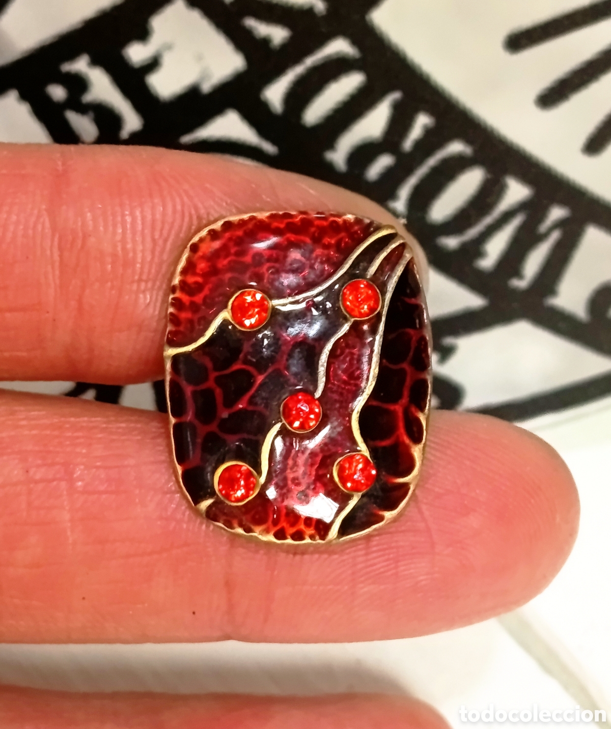 Joyeria: Anillo color oro y rojos, talla ajustable, a&ntilde;o 2000, nuevo