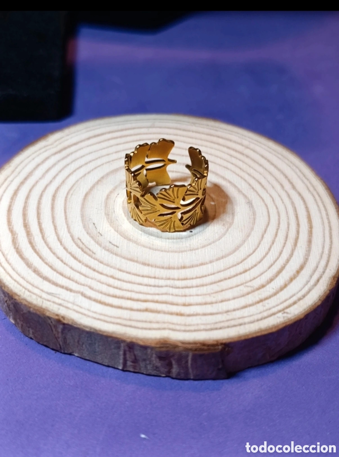 Joyeria: Anillo abierto acero dorado dise&ntilde;o hojas