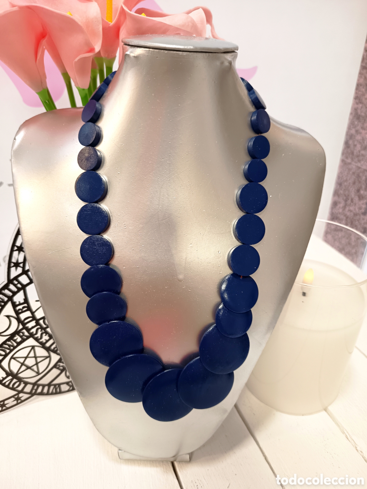 Joyeria: Collar bohemio de madera color azul marino, nuevo