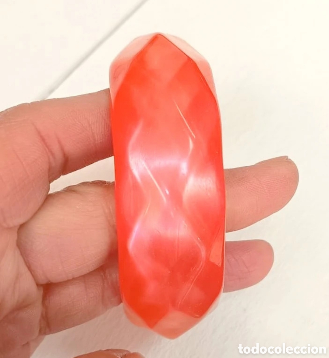 Joyeria: Pulsera color coral, antial&eacute;rgica, nueva