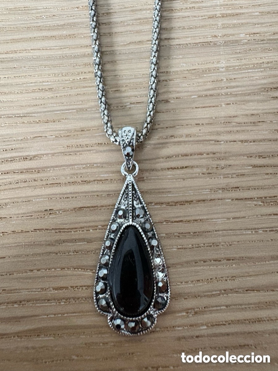 Joalharia: Elegante colgante y collar en bisuter&iacute;a vintage (A15)