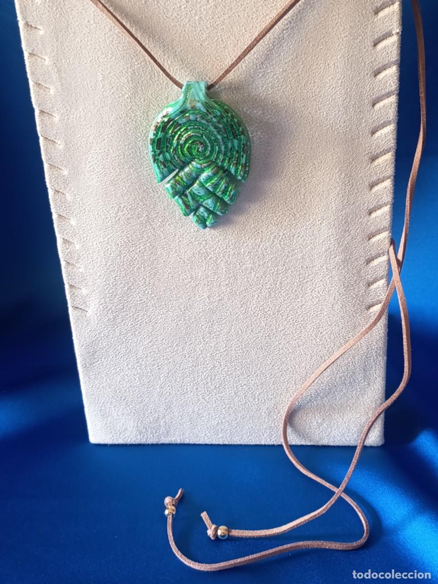 Schmuck: COLGANTE EN CRISTAL DE MURANO EN VARIAS TONALIDADES