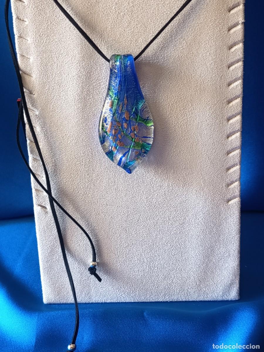 Joyeria: COLGANTE DE CRISTAL DE MURANO EN TONALIDADES AZULES, VERDES Y DETALLES DORADOS