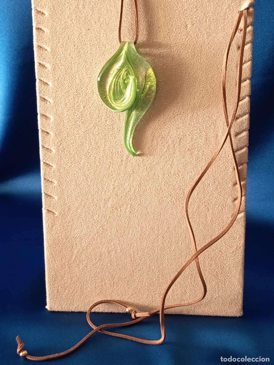 Schmuck: COLGANTE EN CRISTAL DE MURANO VERDE CON DETALLES EN PAN DE ORO
