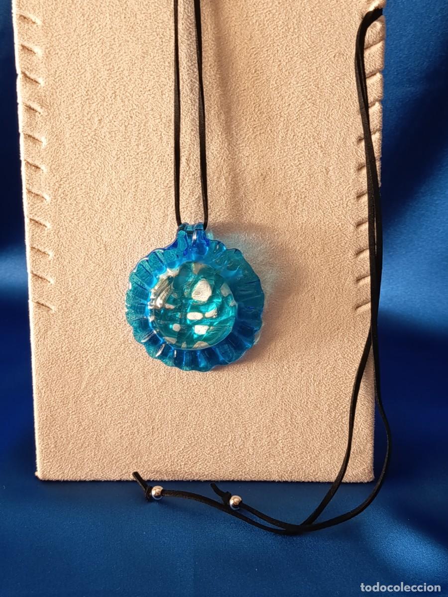 Joalharia: MEDALL&Oacute;N EN CRISTAL DE MURANO CELESTE Y BLANCO