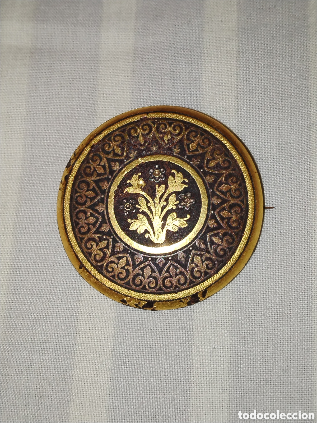 Joyeria: Bonito antiguo broche. Un poco de &oacute;xido - Foto 1