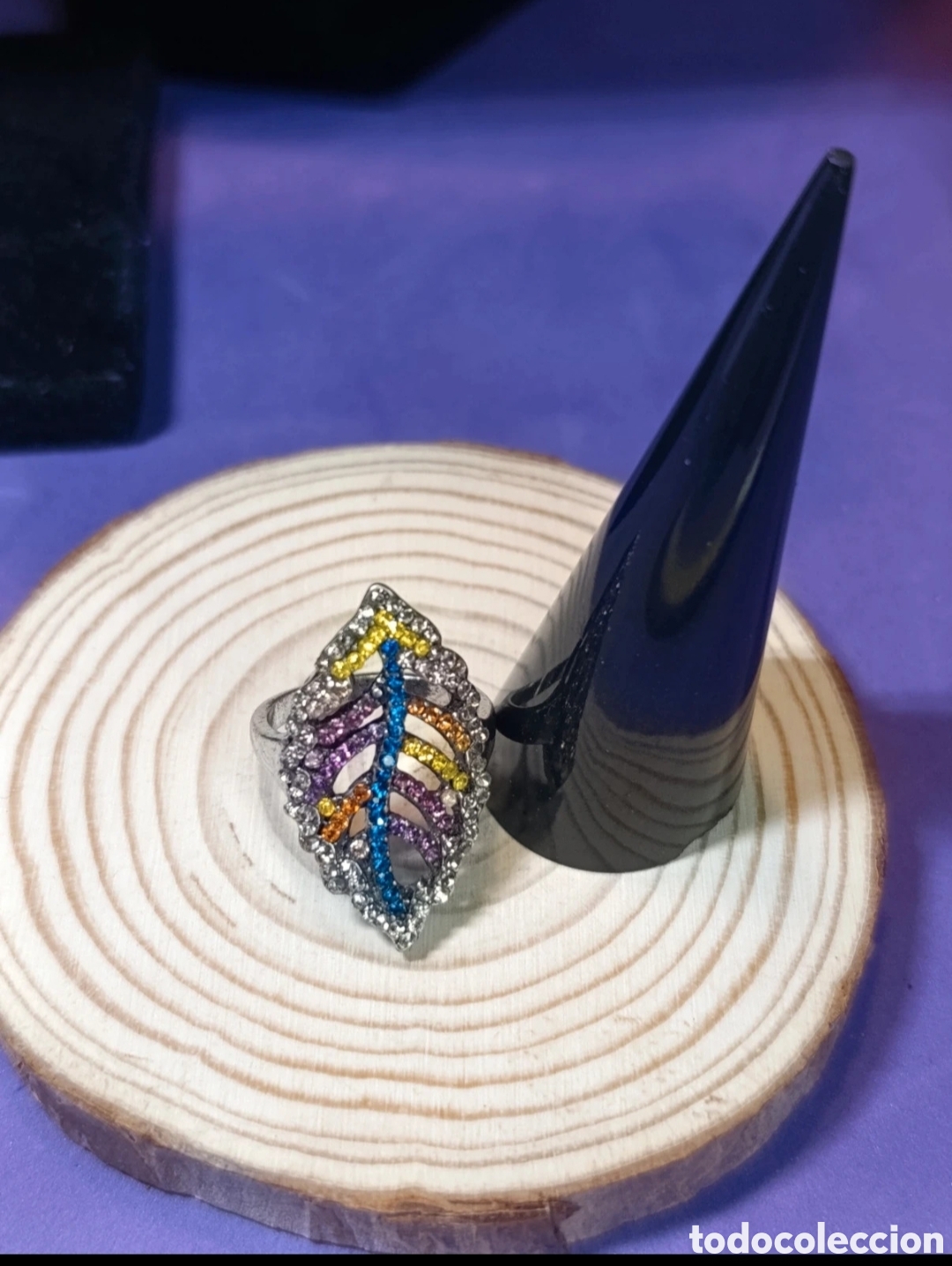 Joyeria: Anillo acero plateado dise&ntilde;o hoja circonitas multicolores Talla 12