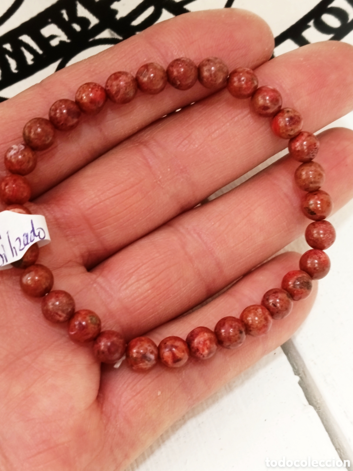 Joyeria: Pulsera de protecci&oacute;n de coral preparada energ&eacute;ticamente con palo santo, nueva