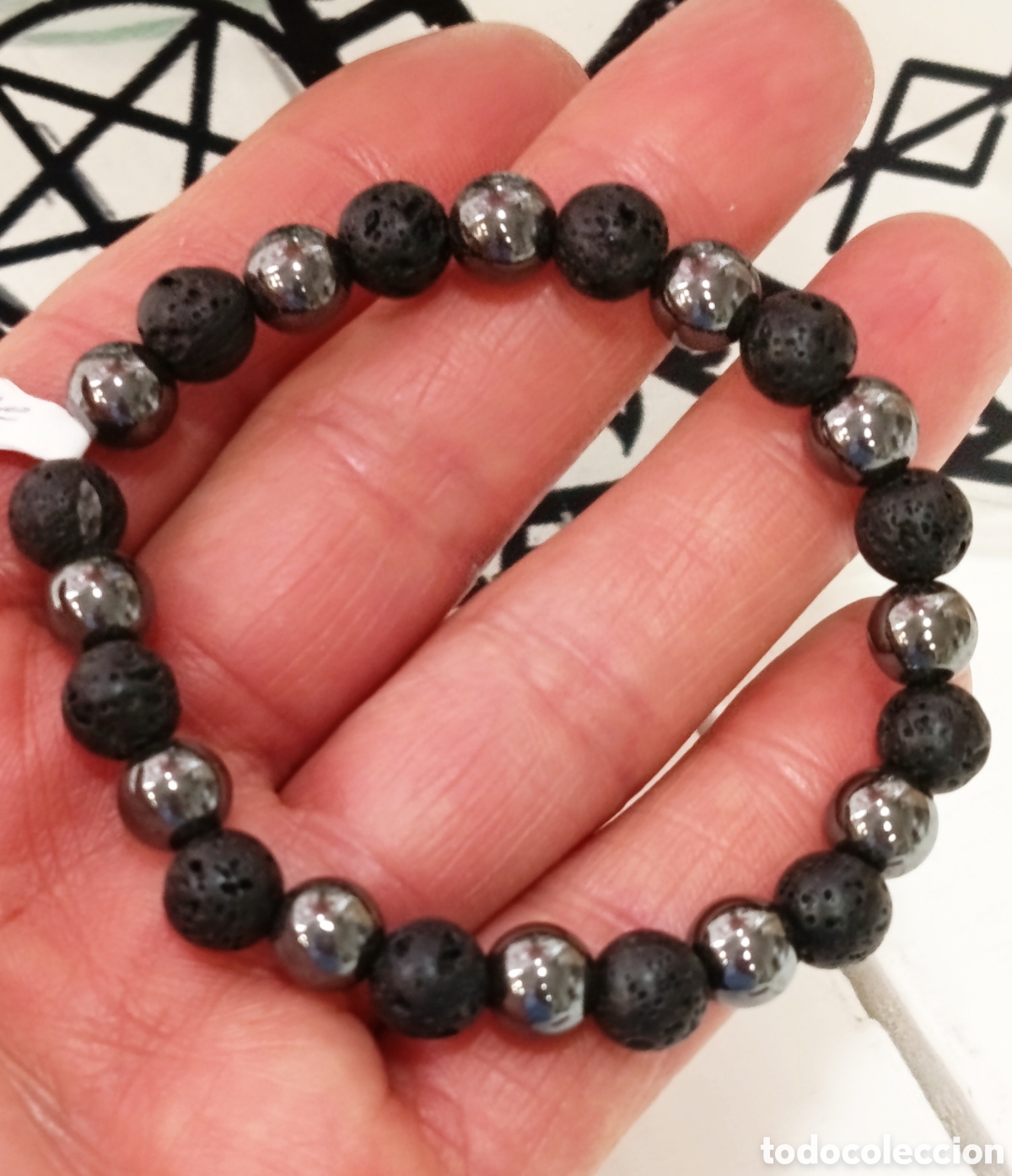 Joyeria: Pulsera de protecci&oacute;n de lava volc&aacute;nica y Hematita preparada energ&eacute;ticamente con palo santo
