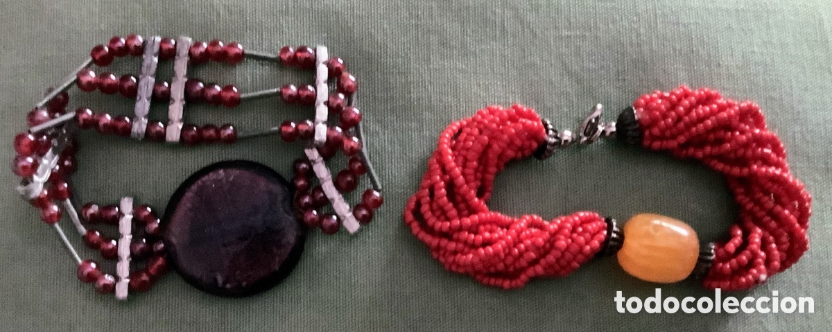 Joyeria: Lote de dos pulseras pedrer&iacute;a, una el&aacute;stica y la otra con cierre met&aacute;lico