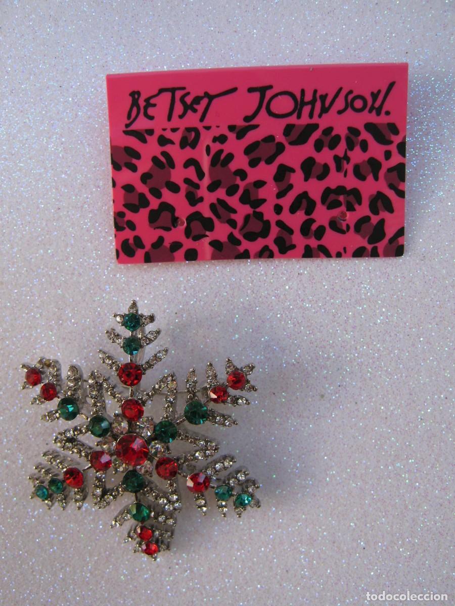 Joyeria: Betsey Johnson Broche / Pin Copo de Nieve multicolor