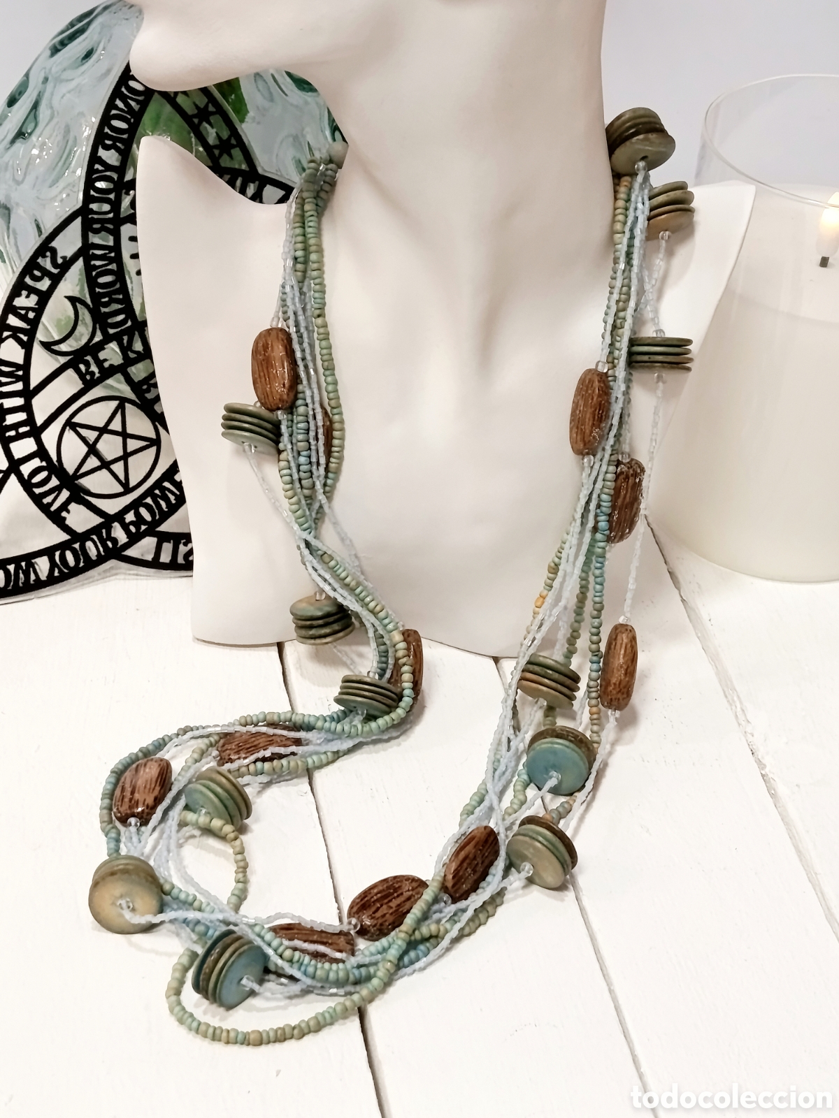 Joyeria: Collar Bohemio largo color azul y marr&oacute;n, a&ntilde;o 2000, nuevo