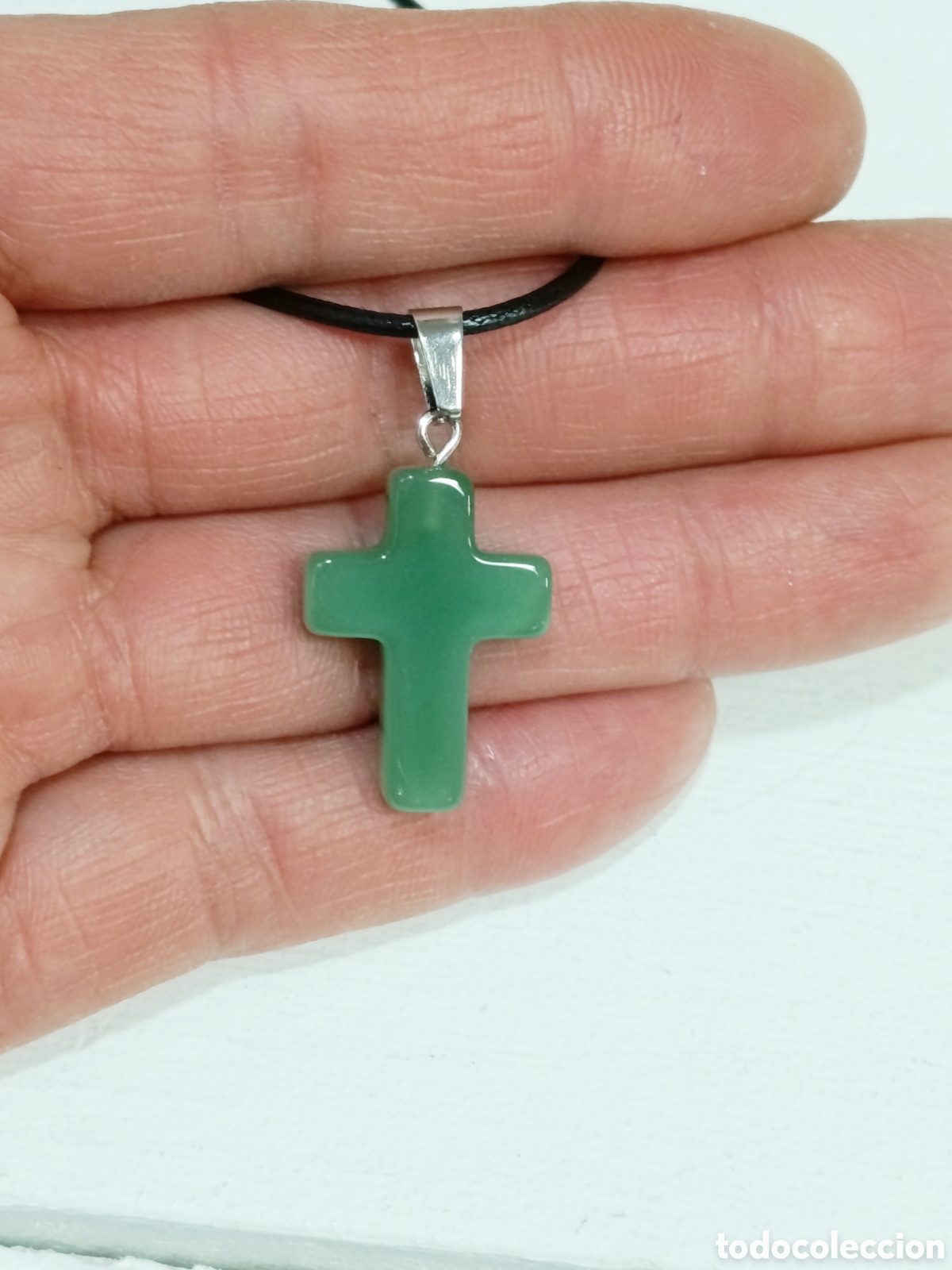 Joyeria: Colgante de protecci&oacute;n de cruz de Aventurina verde preparado energ&eacute;ticamente con palo santo, Nuevo