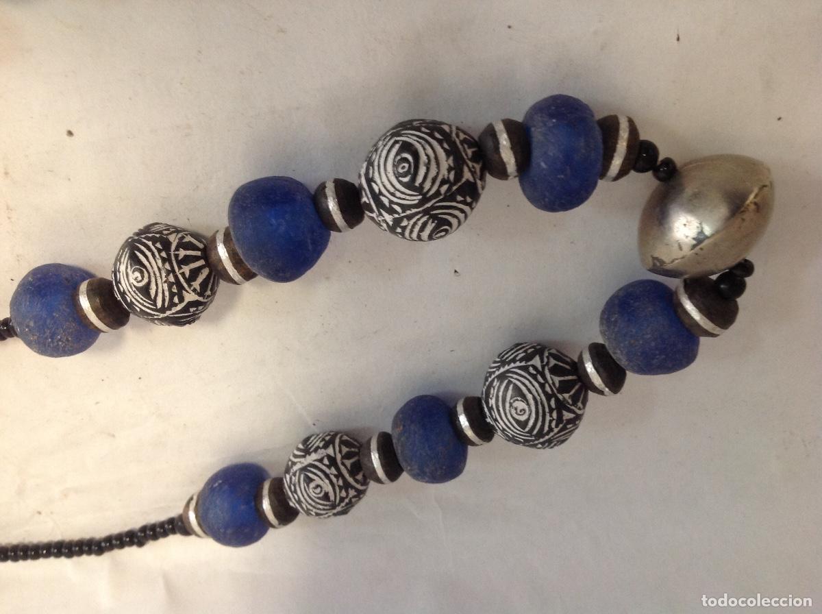 Joyeria: Dos collares de cuentas de cristal y madera - Foto 2