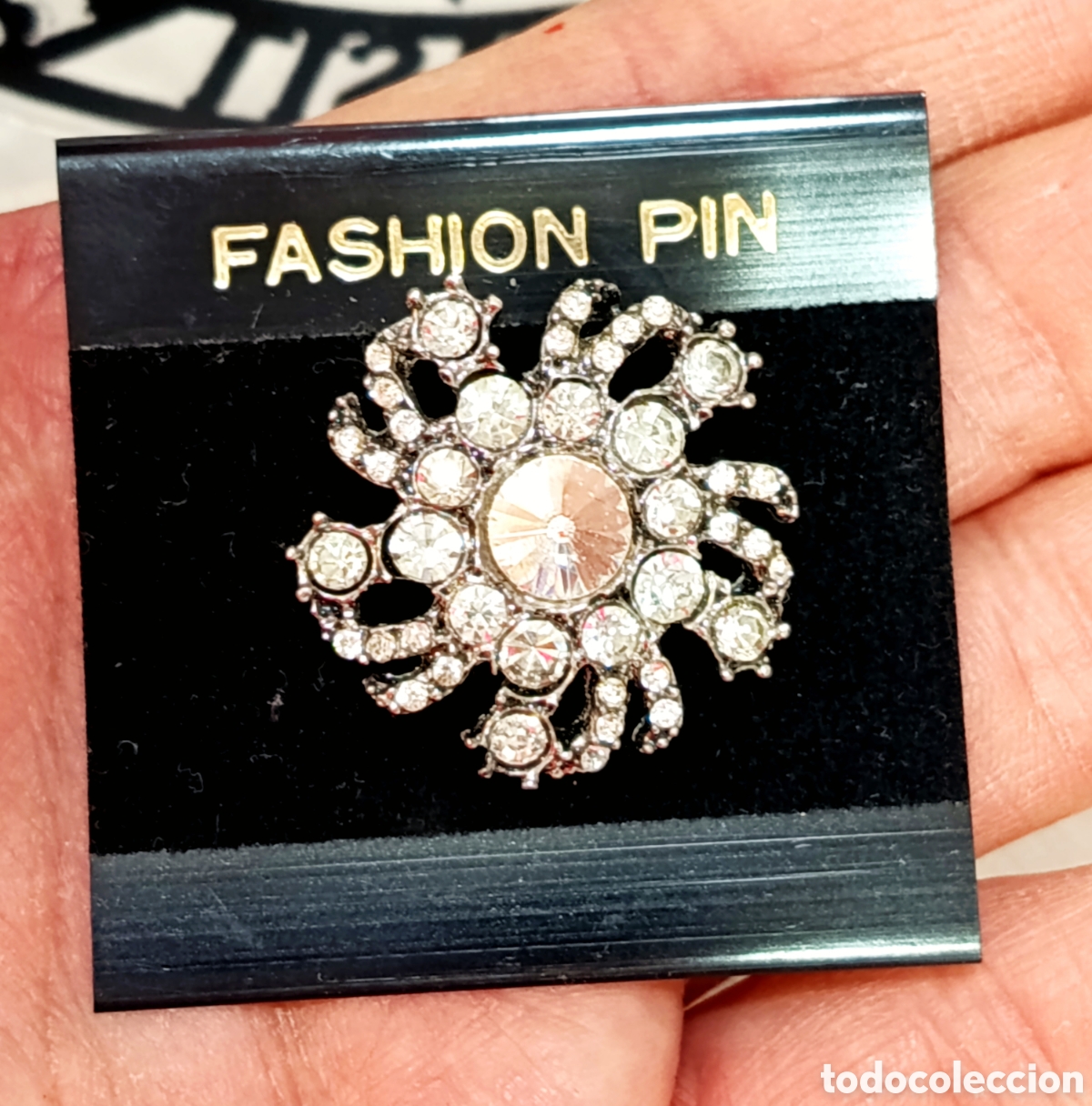 Joyeria: Broche vintage color plata con strass cristal, a&ntilde;o 2000, nuevo