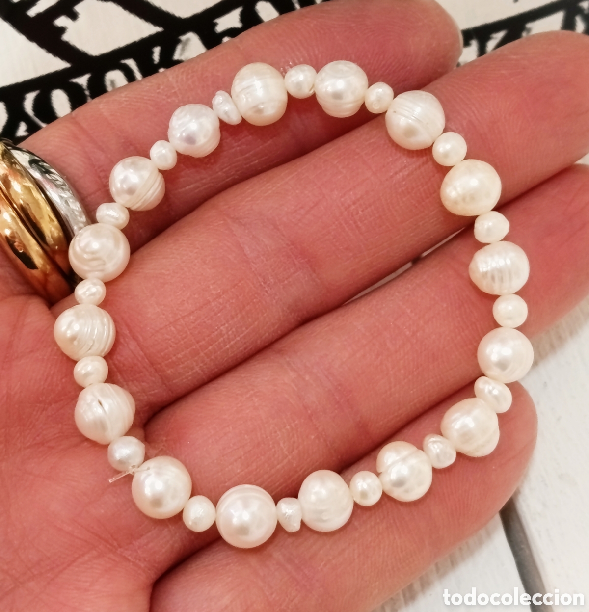 Joyeria: Pulsera de perlas naturales preparada energ&eacute;ticamente con palo santo, nueva