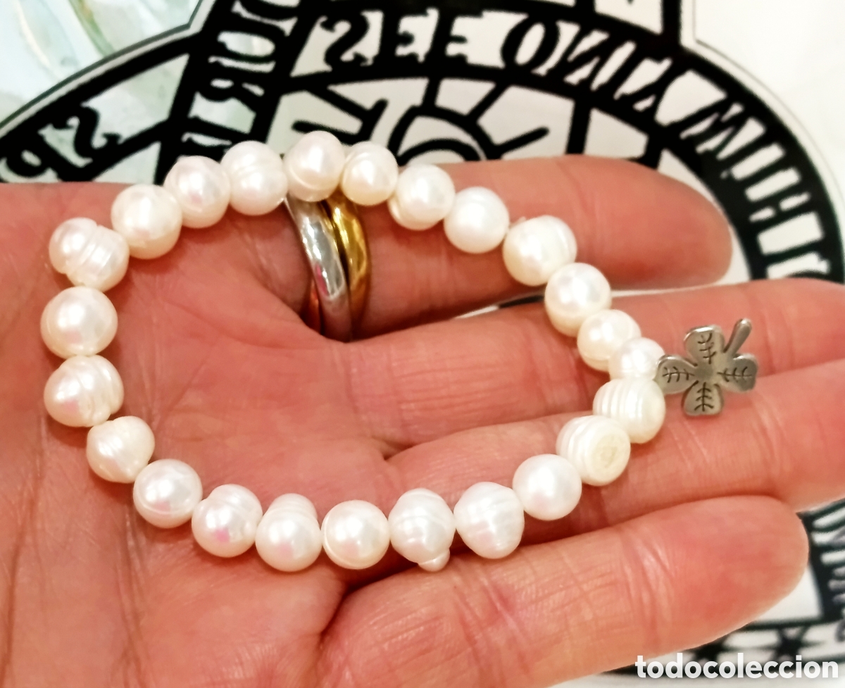 Joyeria: Pulsera de perlas naturales con tr&eacute;bol de acero preparada energ&eacute;ticamente con palo santo