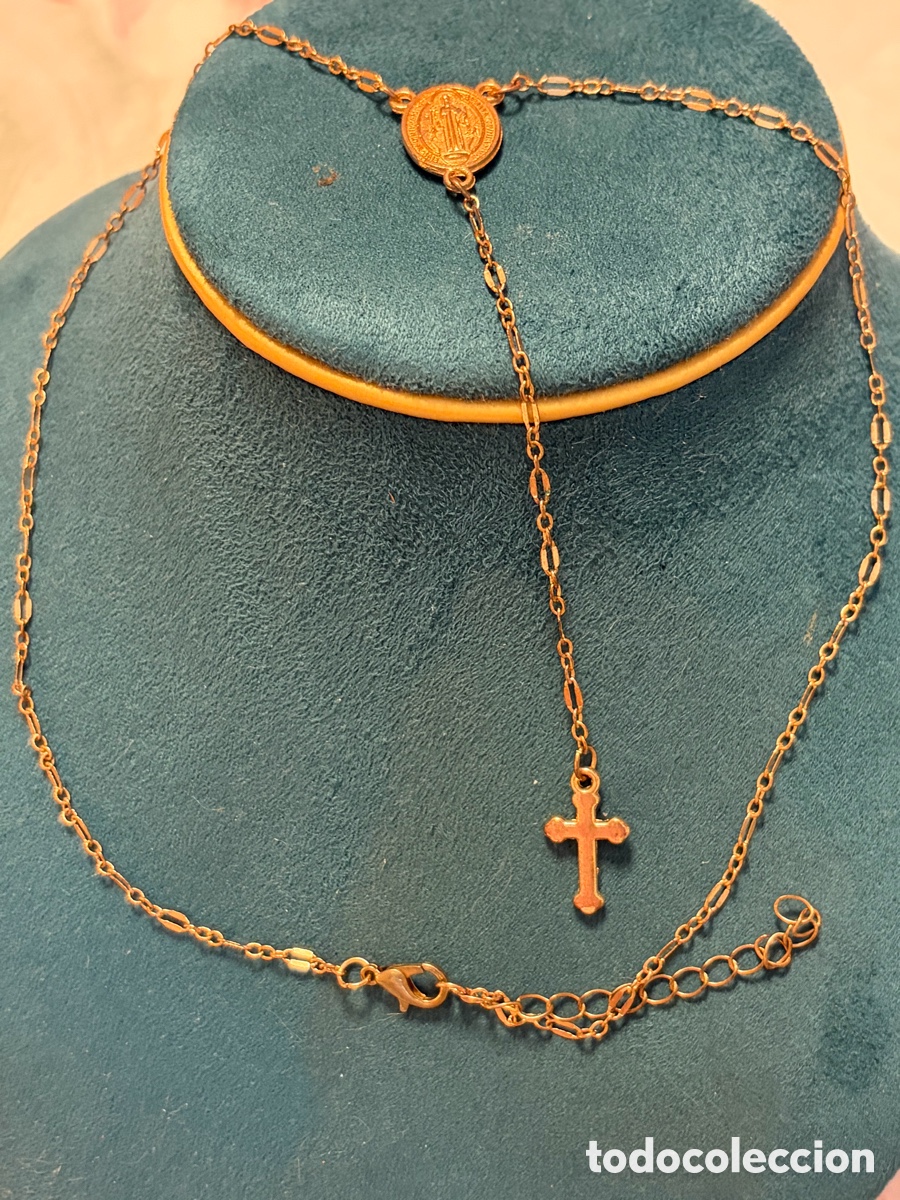 Joyeria: Colgante religioso metal dorado