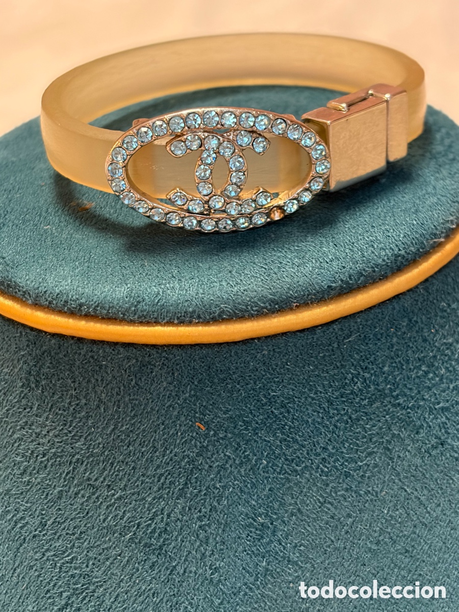 Joyeria: Pulsera con cierre de im&aacute;n