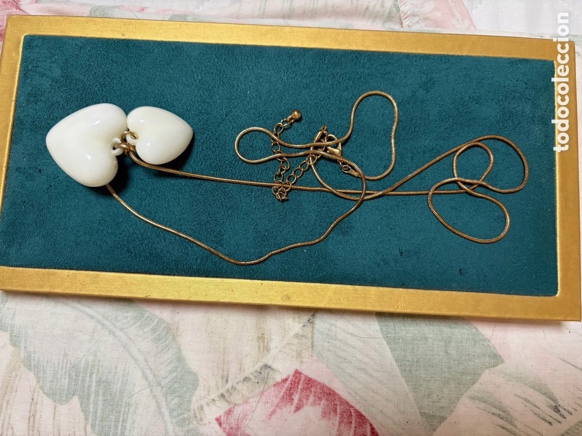 Joyeria: Cadena dorada con dos corazones - Foto 2