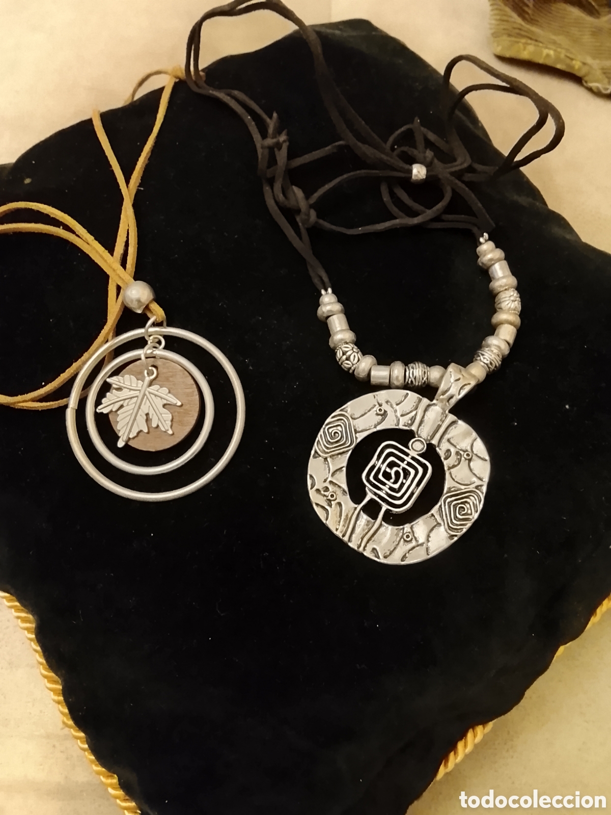 Joyeria: Lote de 2 colgantes .Tal cual se ven
