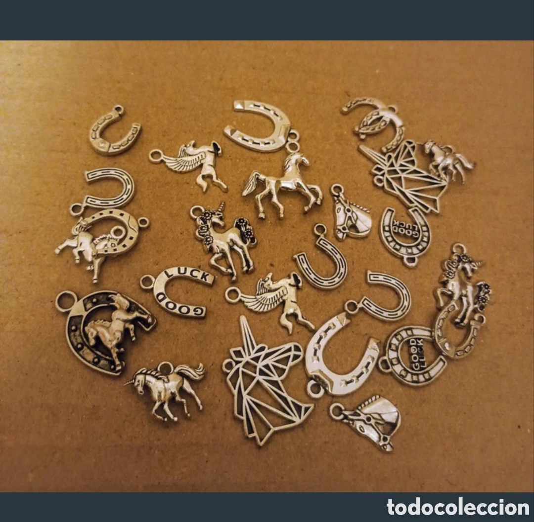 Joyeria: 25 Colgantes Plateados Caballos/Herraduras