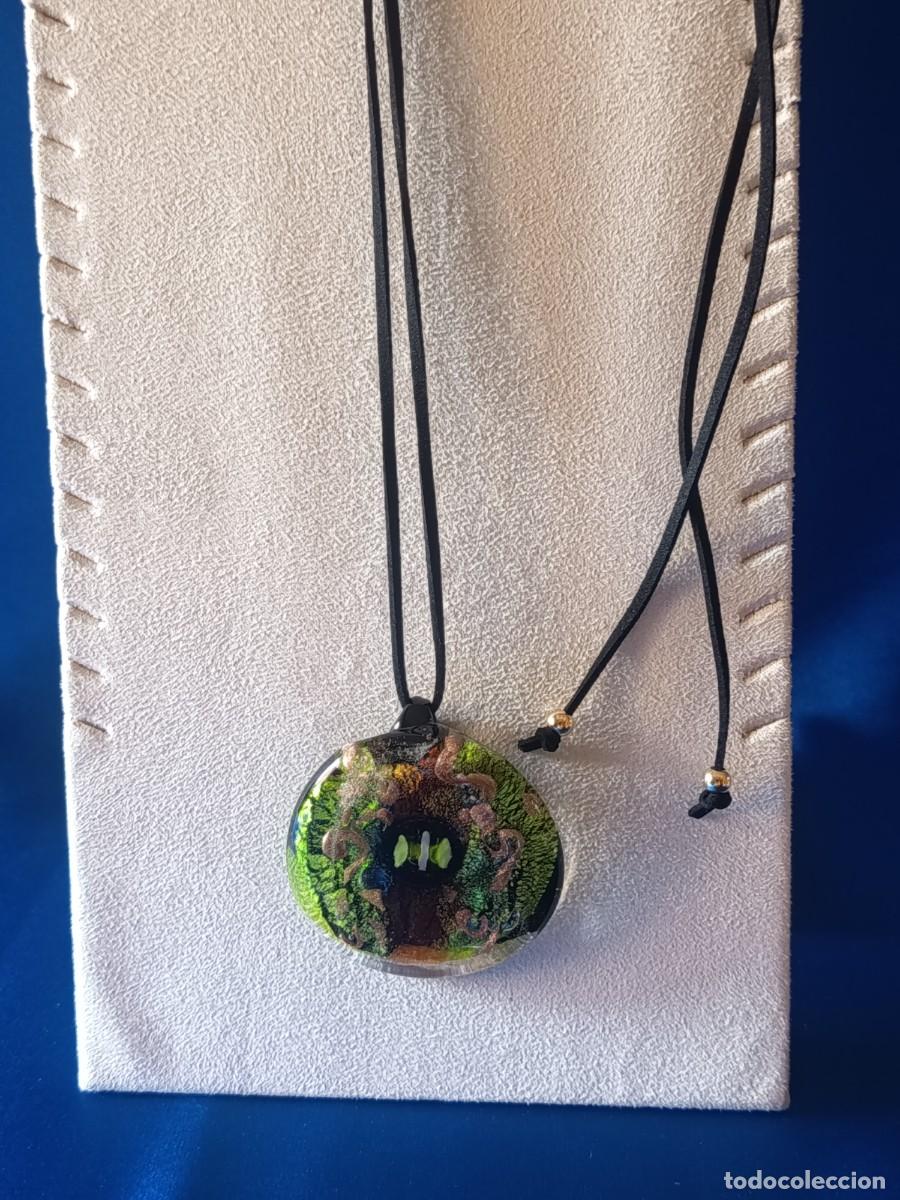 Joyeria: MEDALL&Oacute;N DE CRISTAL DE MURANO CON VARIAS TONALIDADES VERDES Y PAN DE ORO