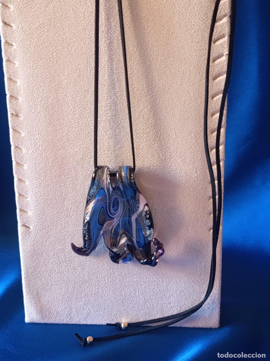 Joyeria: ORIGINAL COLGANTE DE CRISTAL DE MURANO FONDO NEGRO CON AZUL Y ROSA
