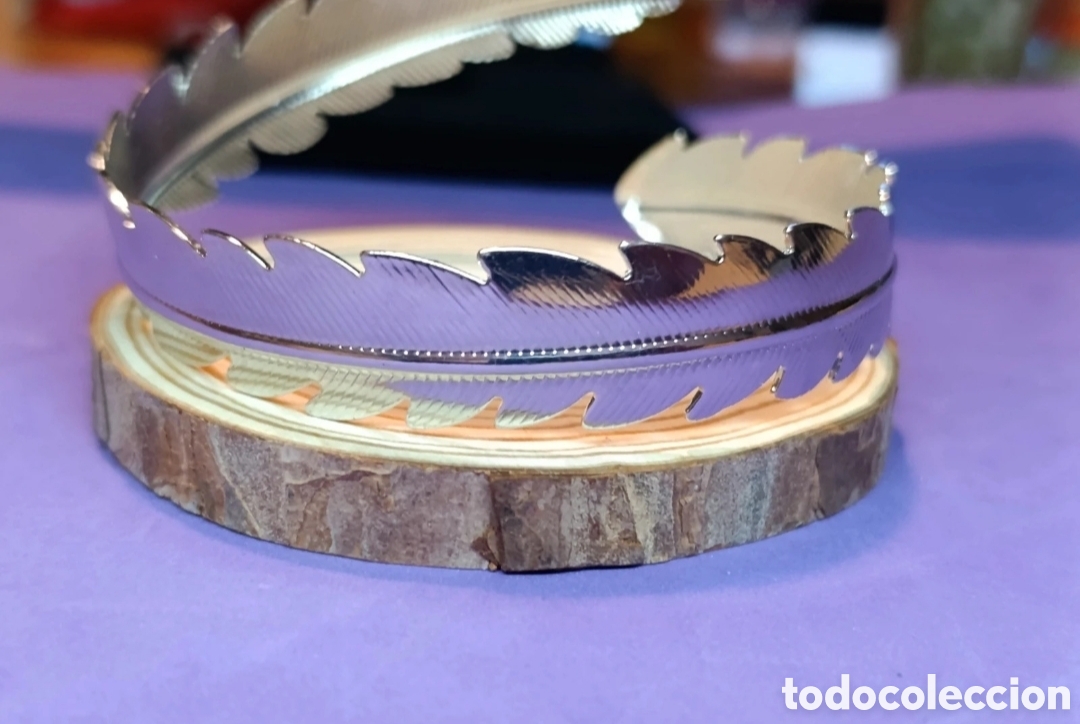 Joyeria: Brazalete acero plateado dise&ntilde;o romano hoja