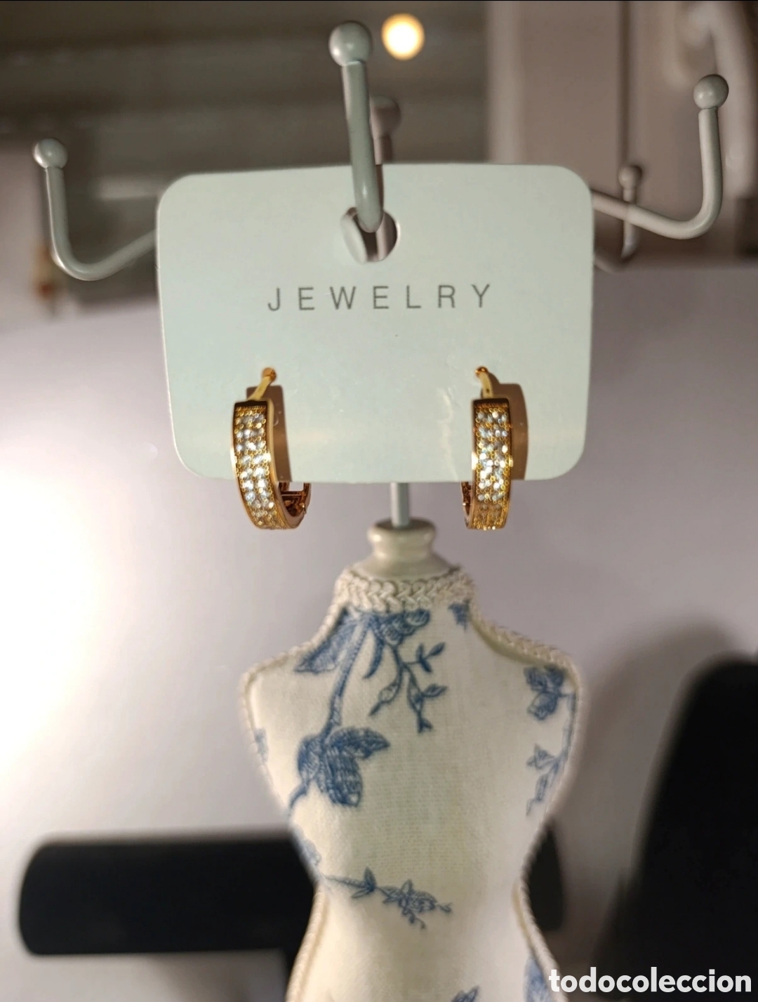 Joyeria: Pendientes oro laminado y circonitas. Jewelry